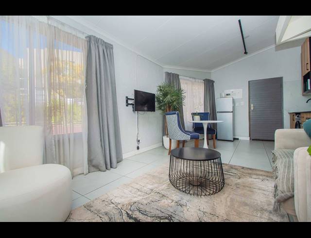 1 bed property to rent in NORTHCLIFF
